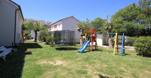 Apartment complex Villas Corinthia 14 - Top Location, 100m from the Beach, surrounded by Greenery
