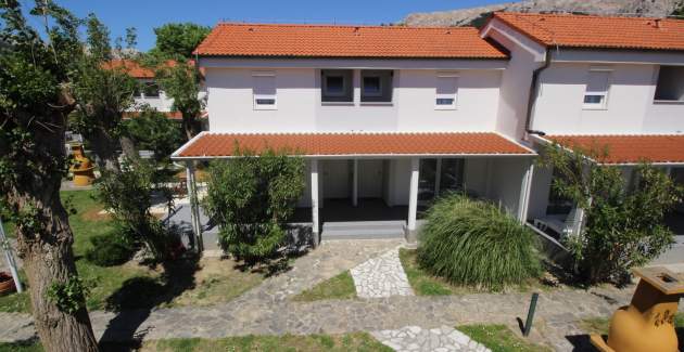 Apartment complex Villas Corinthia 15 - Top Location, 100m from the Beach, surrounded by Greenery