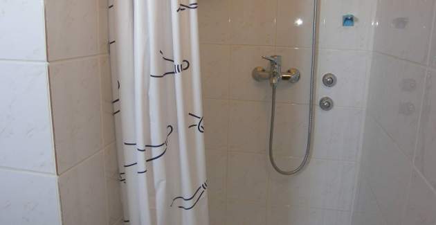 Studio Vranic – mit Balkon, 450 m vom Strand entfernt