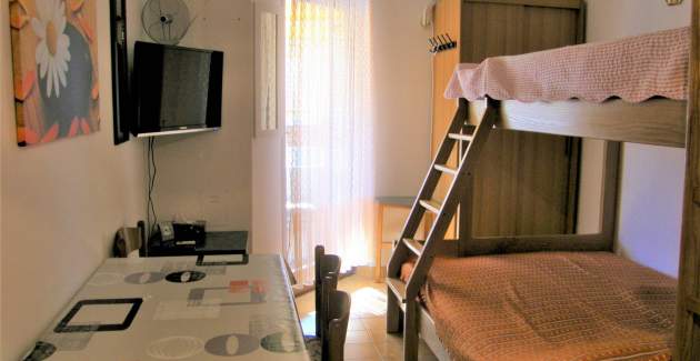 Studio Vranic – mit Balkon, 450 m vom Strand entfernt