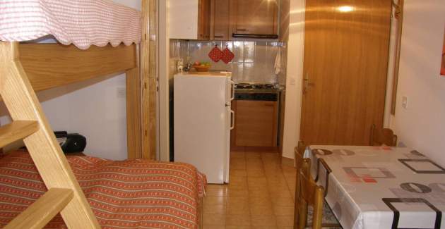 Studio Vranic – mit Balkon, 450 m vom Strand entfernt