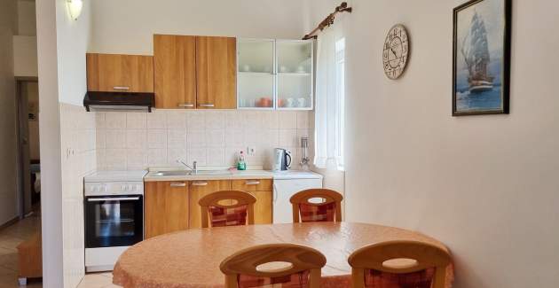 Apartment Dean – mit Balkon und Meerblick