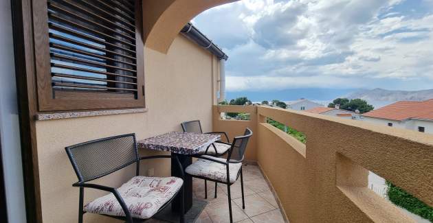 Apartment Dean – mit Balkon und Meerblick