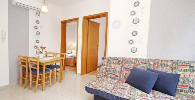Apartment Limun 2 – mit Balkon, 350 m vom Strand entfernt