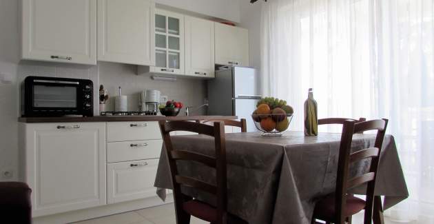 Apartment Zeljka – 15 m vom Meer, Meerblick