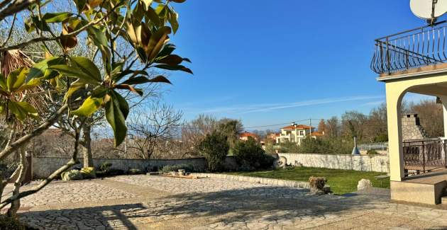 Apartment Pavle 3 – Dachgeschoss, Meerblick