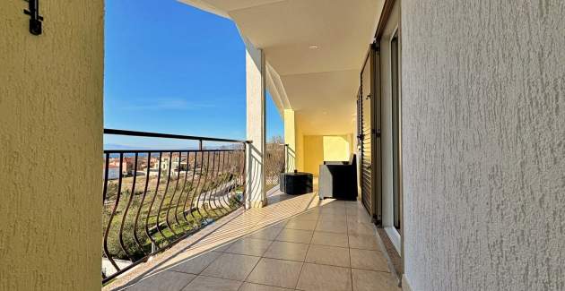 Apartment Pavle 3 – Dachgeschoss, Meerblick