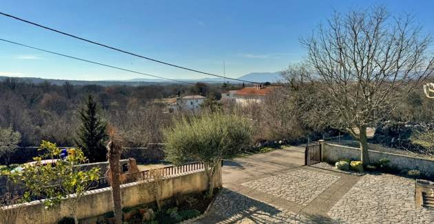 Apartment Pavle 3 – Dachgeschoss, Meerblick