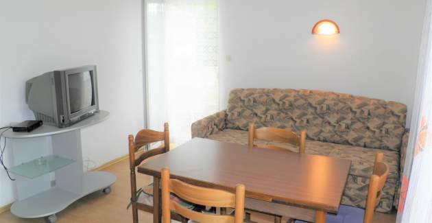 Klassisches Apartment Miljenka Nr. 5 – mit Balkon und Parkplatz