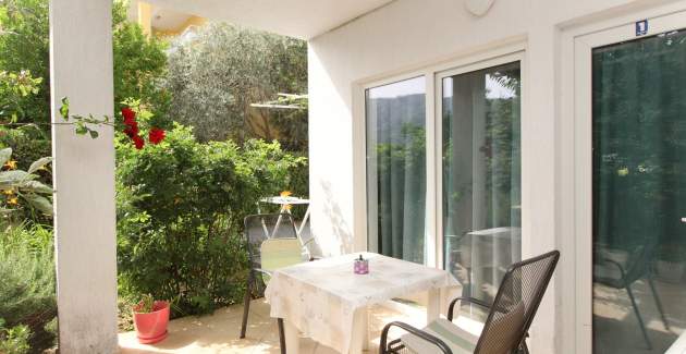 Studio Mul Nr. 1 Dr – für 2 Personen, mit Terrasse