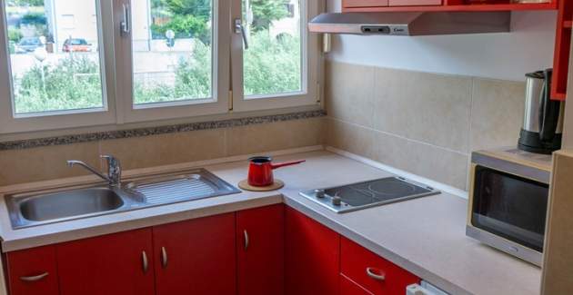 Apartman Petrica br. 1 – bez balkona, smješten u mirnom mjestu Jurandvor pokraj Baške