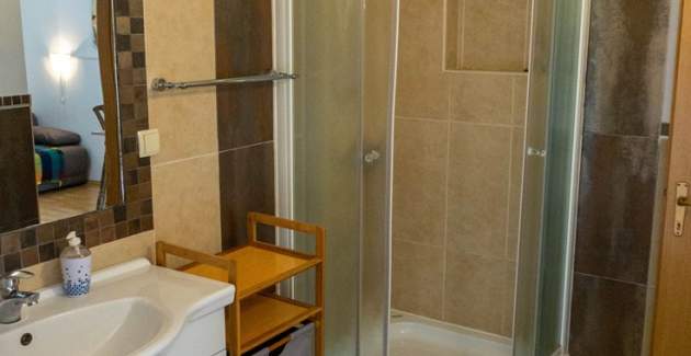 Apartman Petrica br. 1 – bez balkona, smješten u mirnom mjestu Jurandvor pokraj Baške