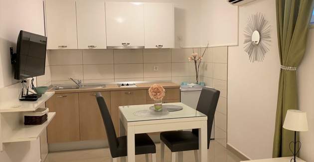 Studio-Apartment Gorica 2 Nr. 13 – mit Pool, Untergeschoss