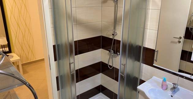 Studio-Apartment Gorica 2 Nr. 13 – mit Pool, Untergeschoss