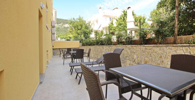 Studio-Apartment Gorica 2 Nr. 13 – mit Pool, Untergeschoss