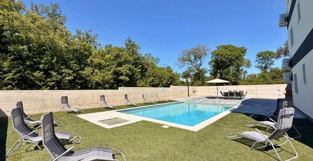 Apartment Lavanda Verde 3 — mit Pool