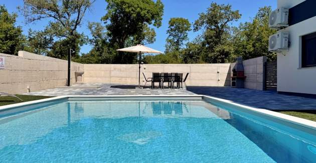 Apartment Lavanda Verde 5 — mit Pool