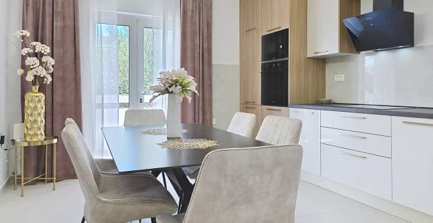 Apartman Gabrijela za 4 osobe – s terasom, 450 m od plaže