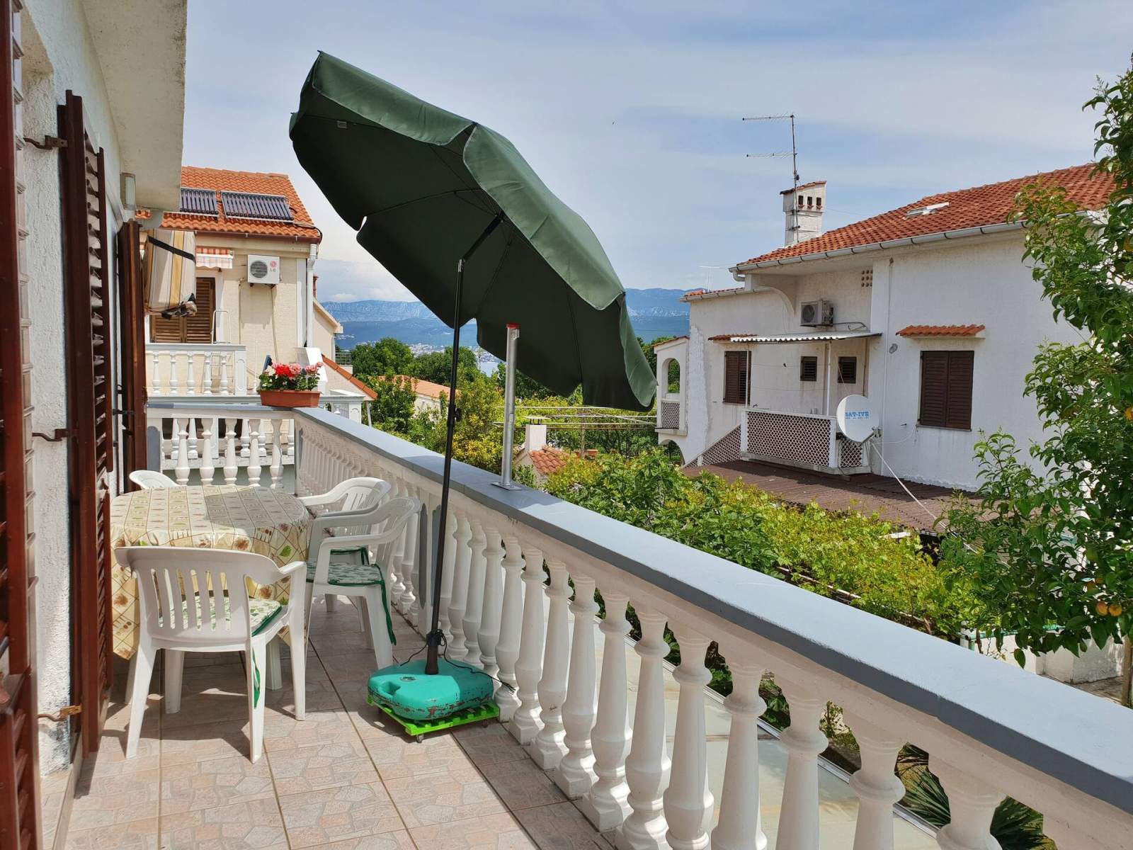 Apartment Bijelic A4 – Balkon