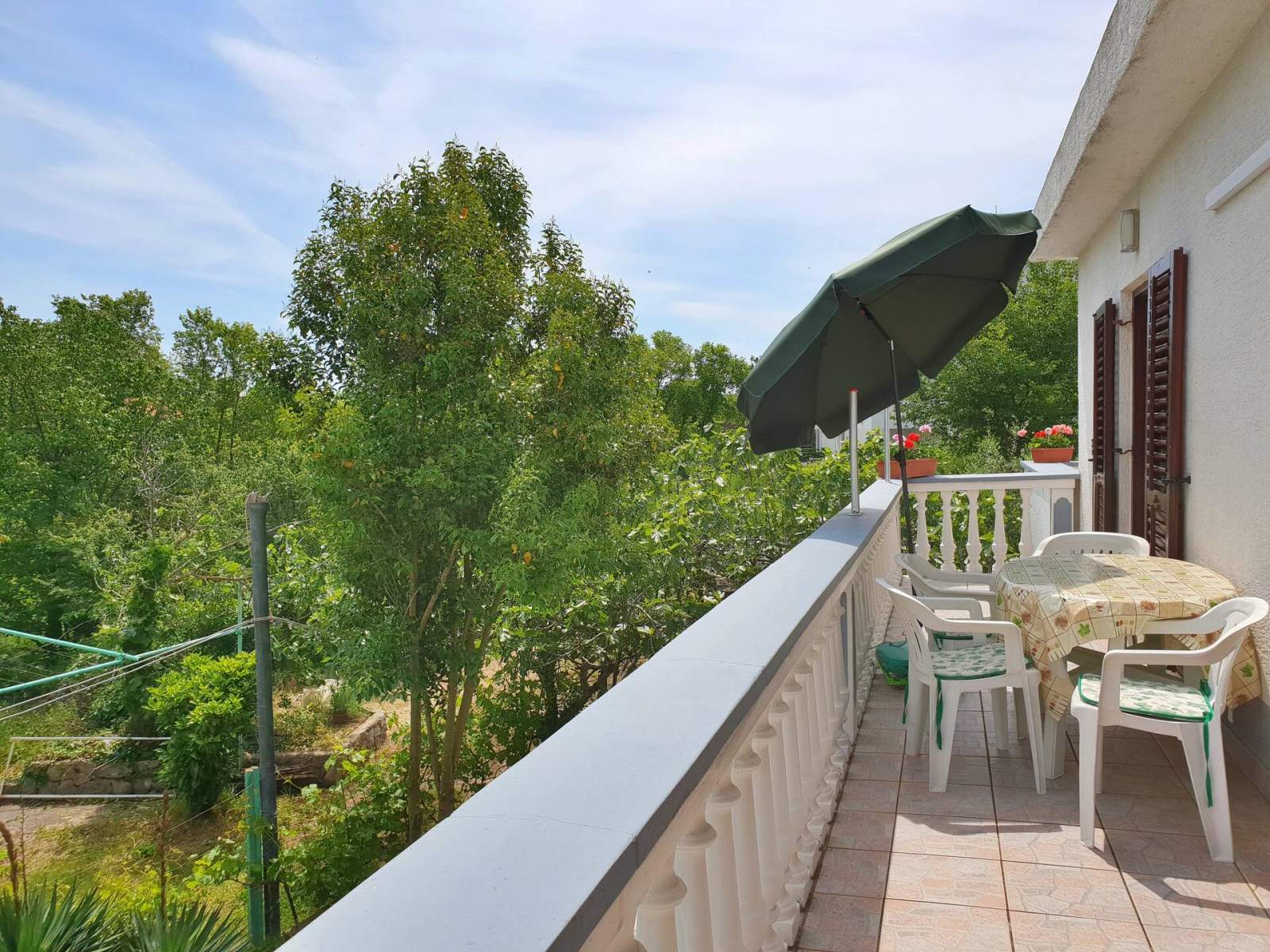 Apartment Bijelic A4 – Balkon