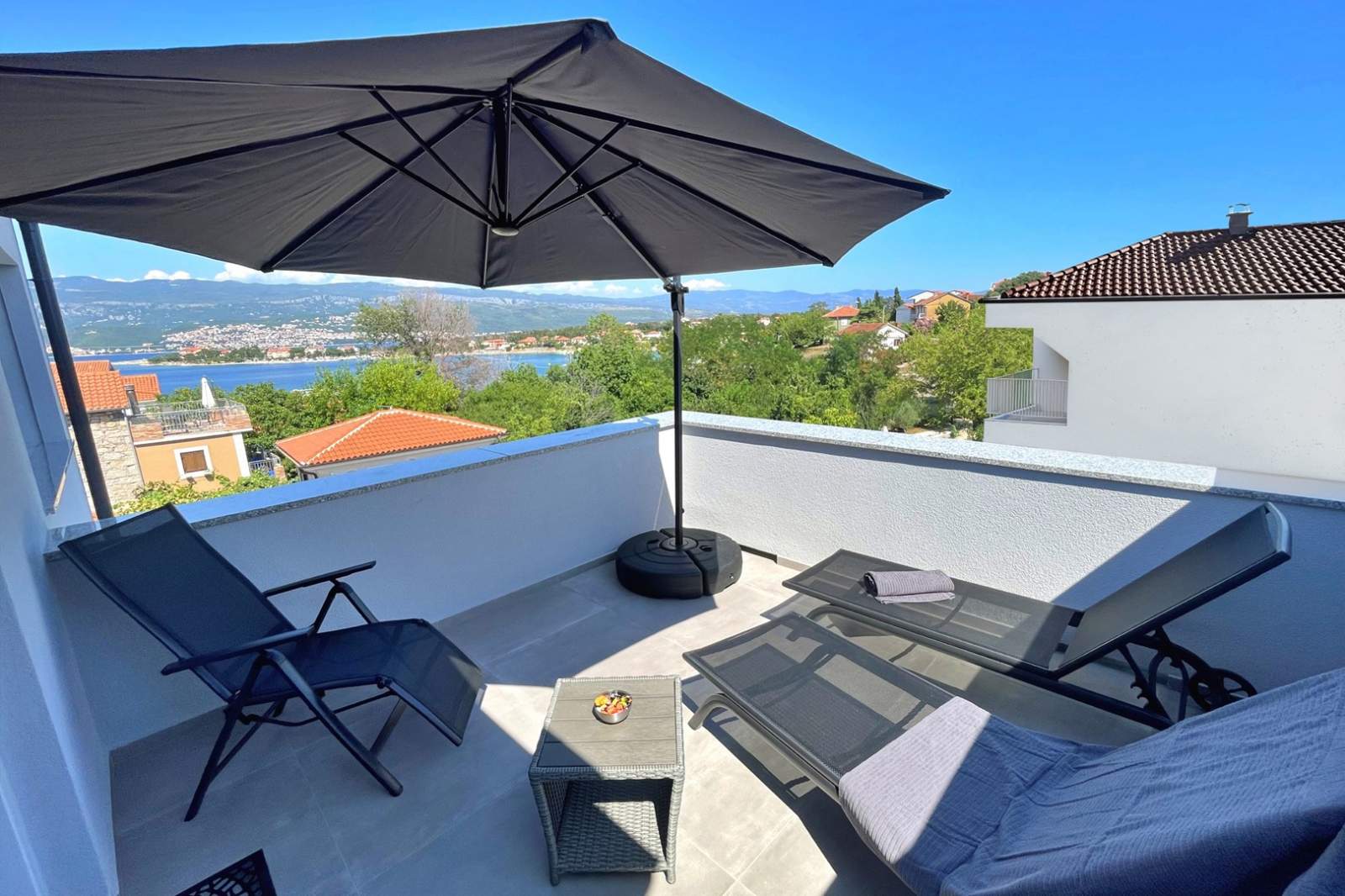 Luxusapartment Bonum 1 – Meerblick & Balkon