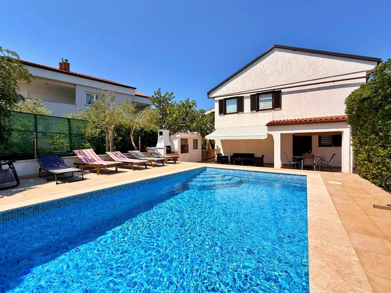 Apartment Zeljko A4 mit Pool und Terrasse