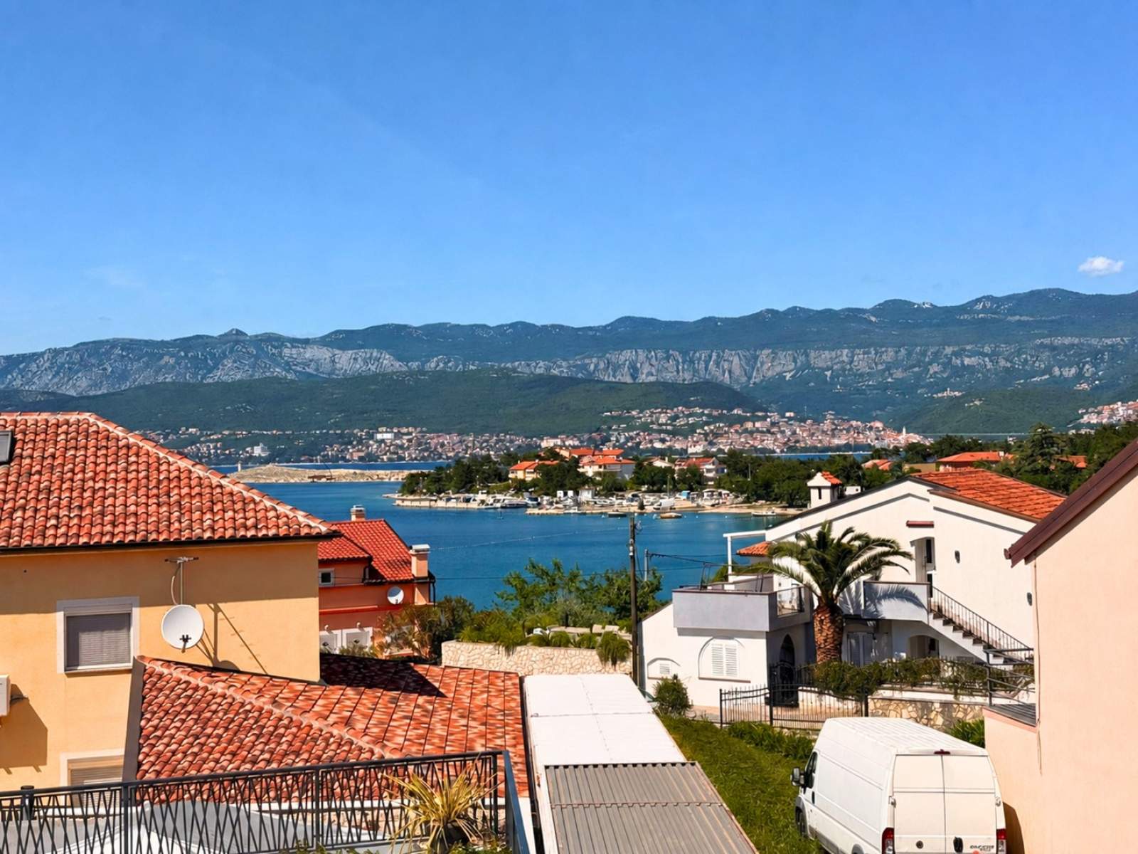Apartment Nevenka P. – Meerblick, 130 m vom Meer