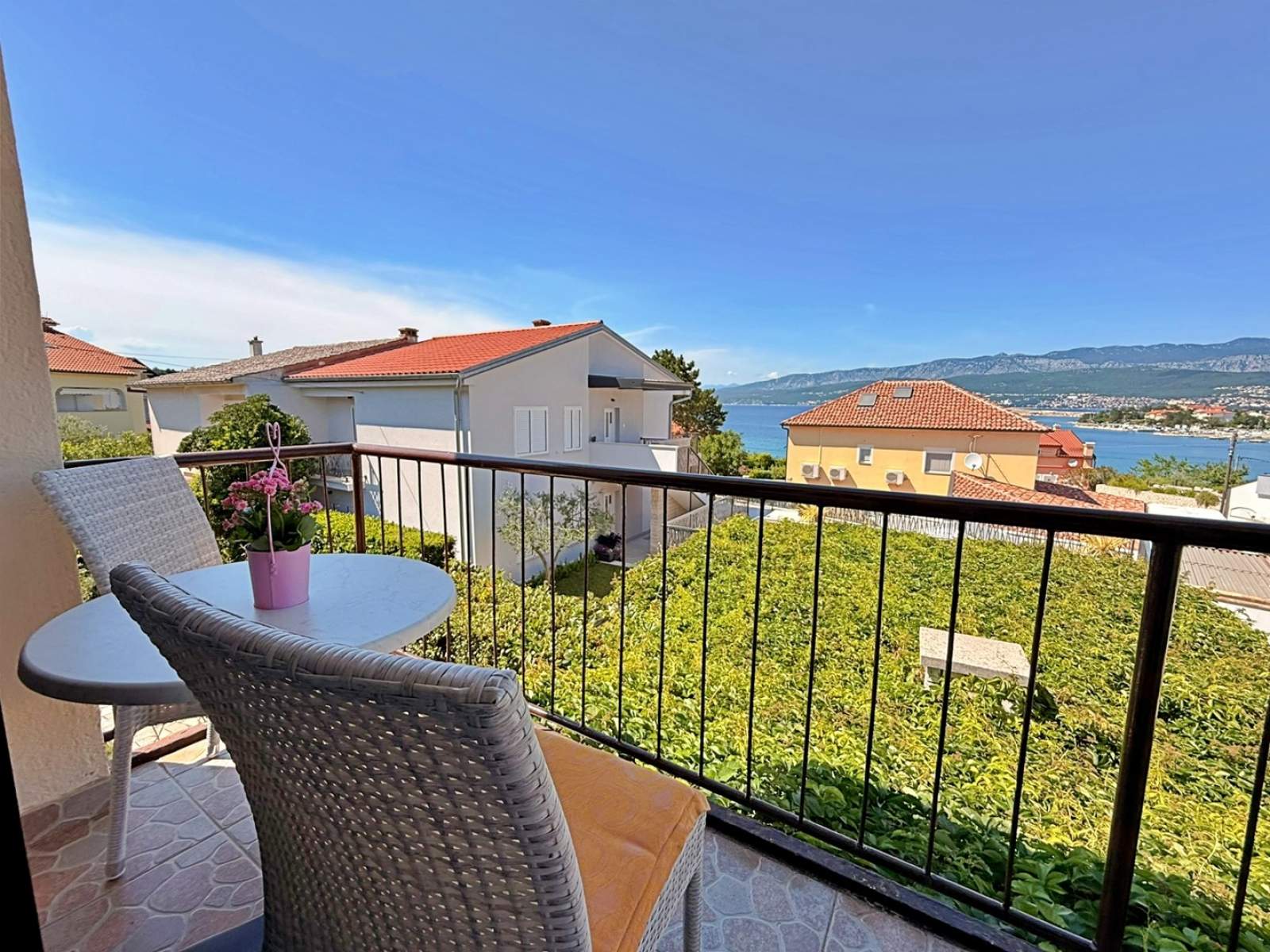 Apartment Nevenka P. – Meerblick, 130 m vom Meer