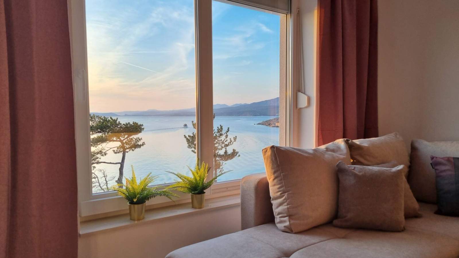 Apartment Punta Silo B5 – Pool and Sea View