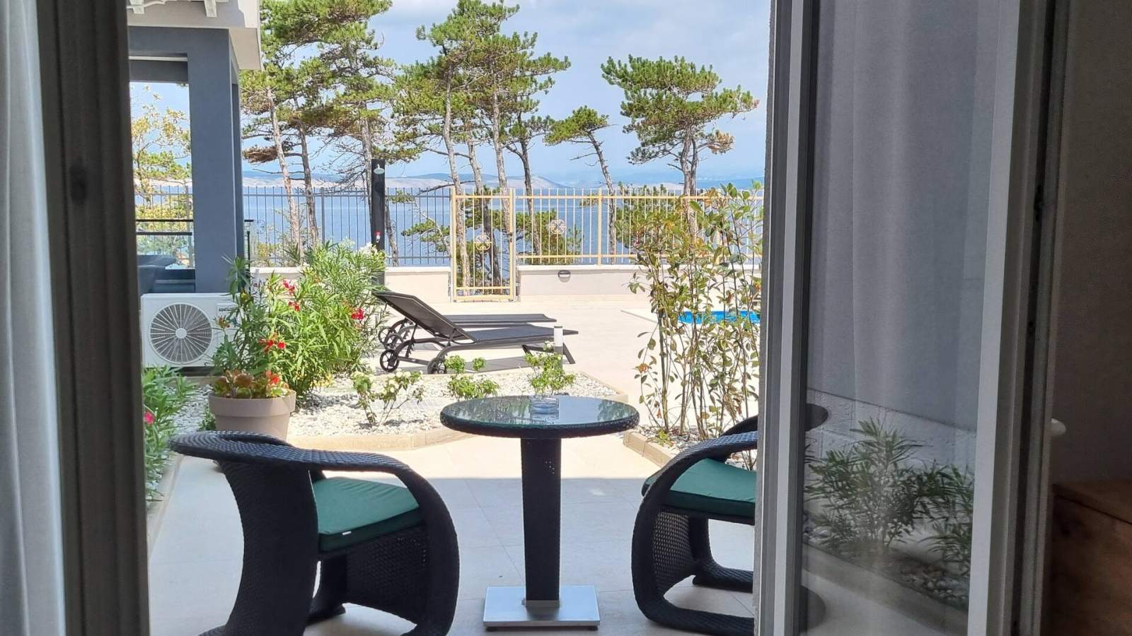 Studio-Apartment Punta Silo A3 – Pool und Meerblick