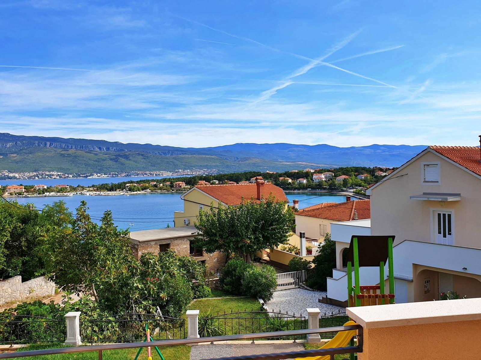 Apartment Rebeka 2 – 160 m vom Meer, Balkon