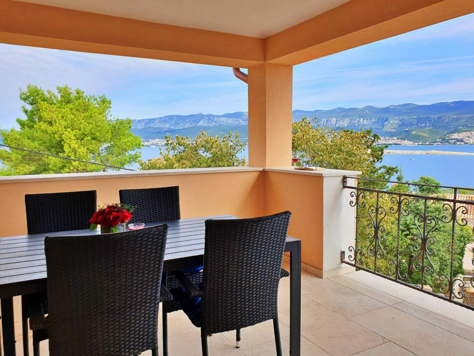 Apartment Rebeka 3 – Meerblick, 160 m vom Meer