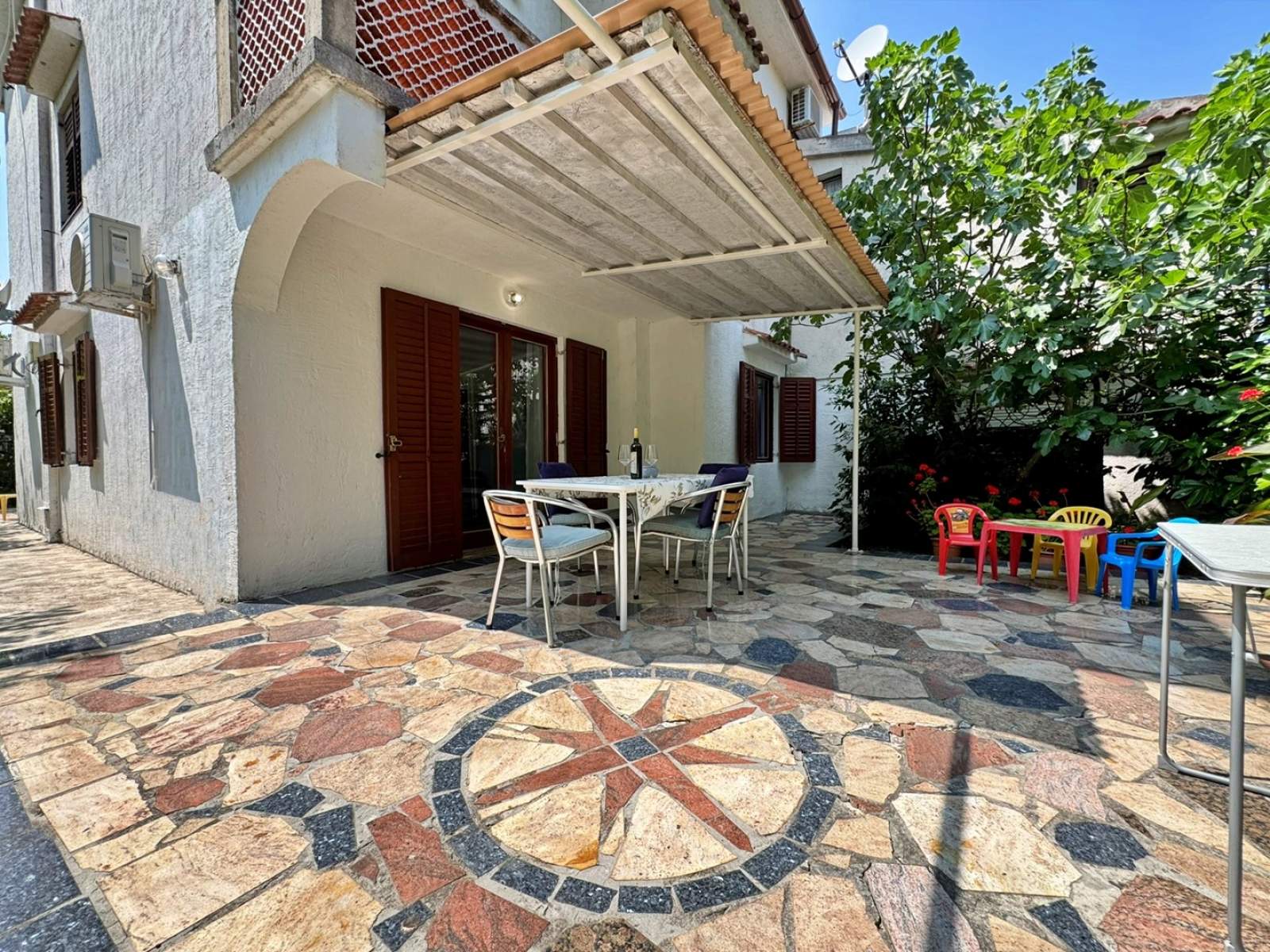 Apartment Srdoc – Terrasse, Erdgeschoss