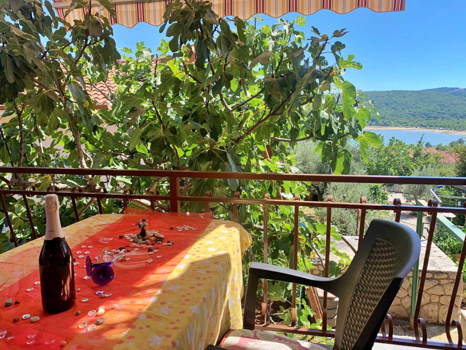 Apartman Šantić V – pogled more
