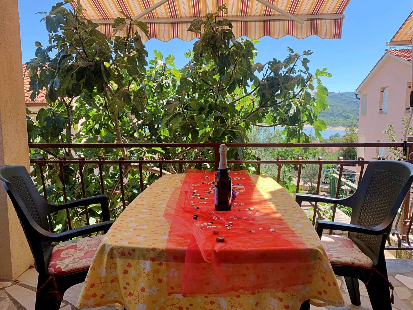 Apartman Šantić V – pogled more