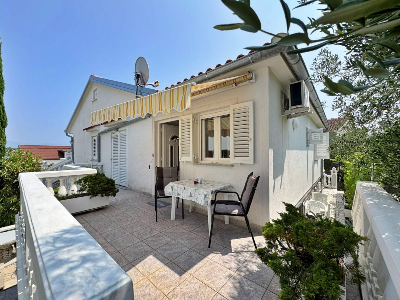 Apartment Zlatica – Balkon