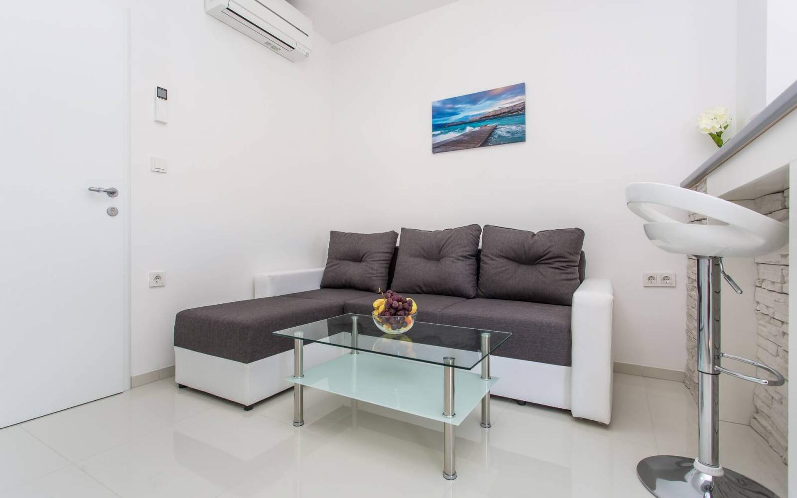 Modernes Apartment Berisha 1 Nr.2 – mit Balkon