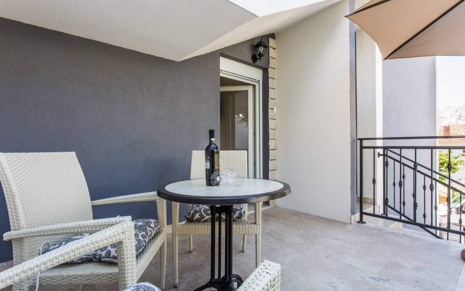Studio-Apartment Berisha 1 Nr.1 – mit Balkon