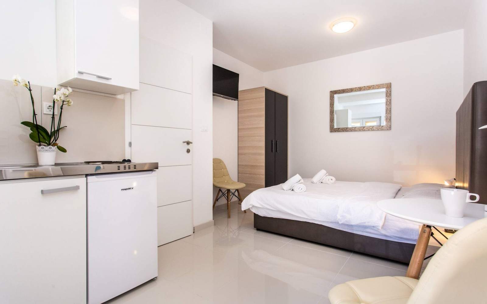 Studio-Apartment Berisha 1 Nr.6 – mit überdachter Terrasse