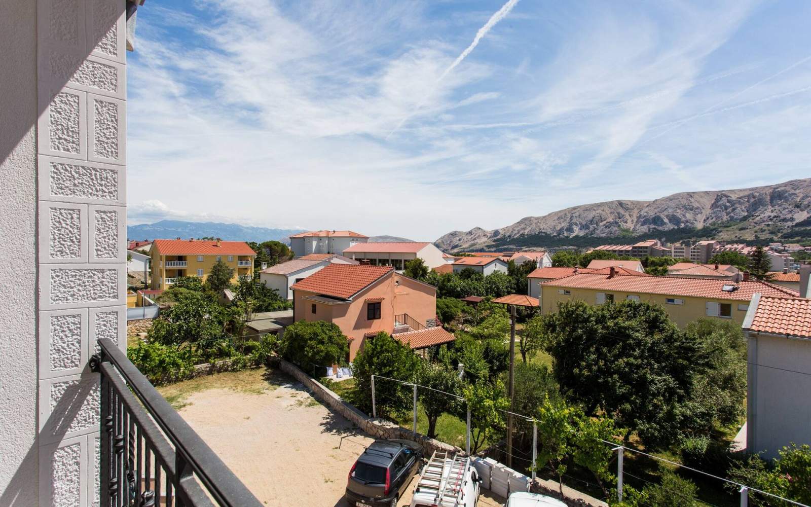 Modernes Apartment Berisha 1 Nr.5 – mit Balkon
