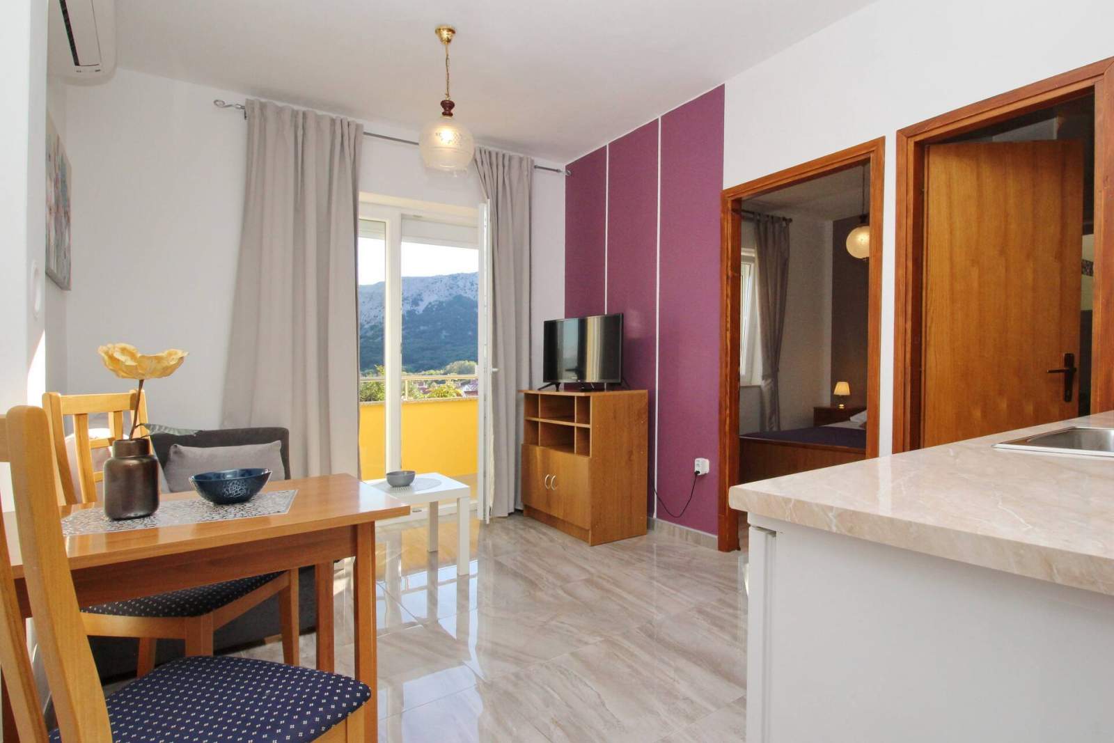 Charmantes Apartment Brnić Nr.3 - mit Balkon