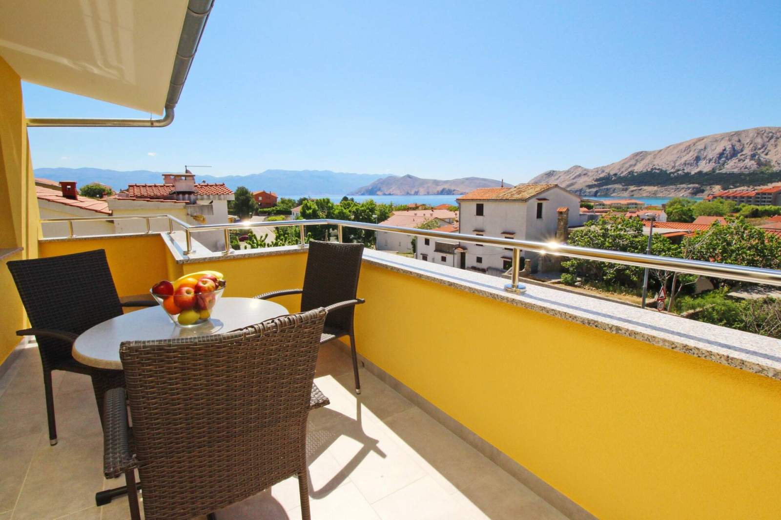 Charmantes Apartment Brnić Nr.7 - mit Balkon und Meerblick