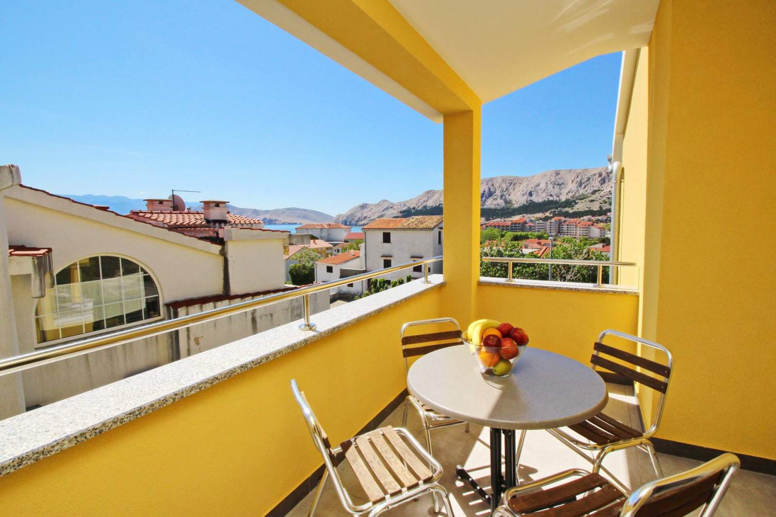 Charming Apartment Brnic No.8 - with Balcony 