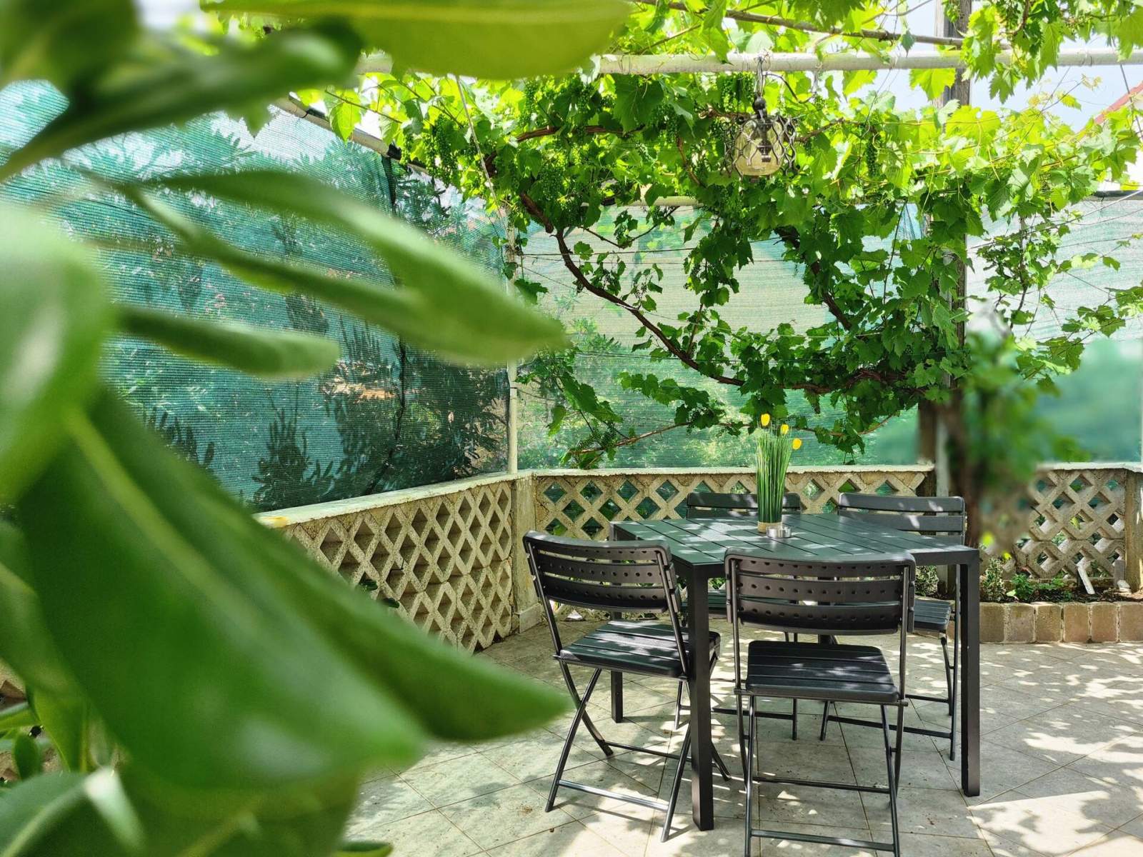 Apartment Bugi PRIZ - im Erdgeschoss, mit Terrasse