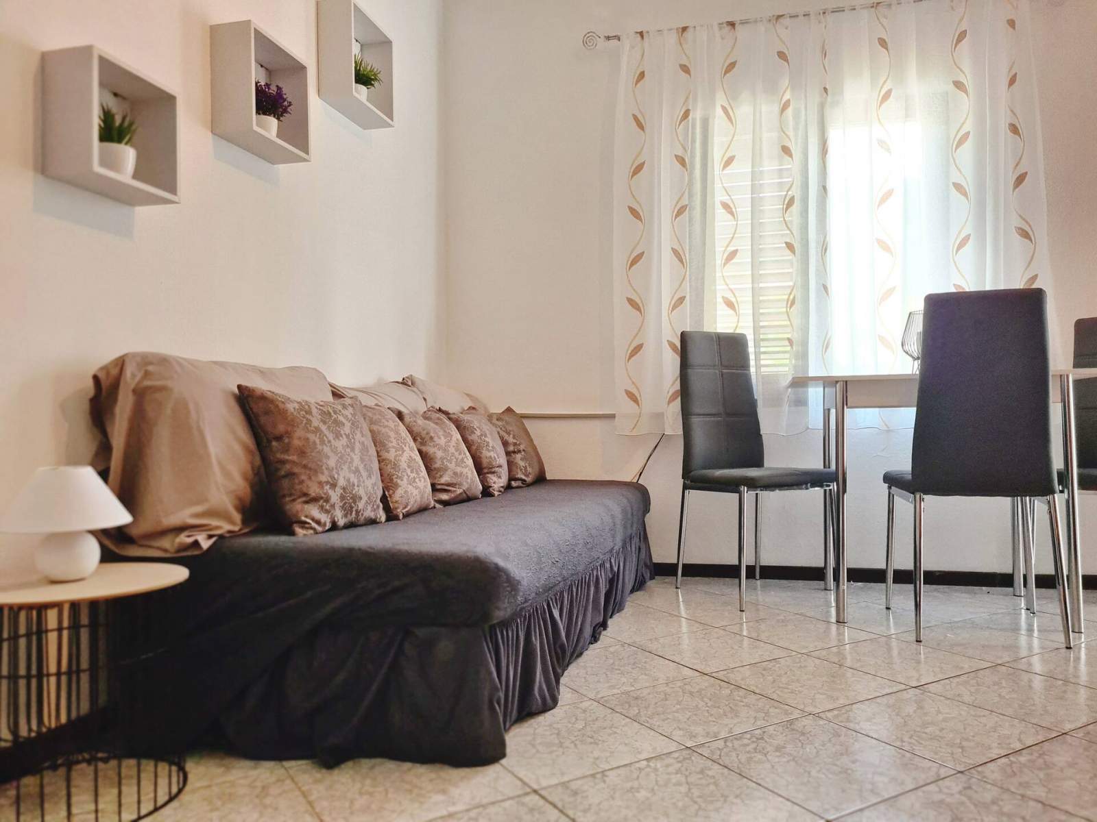 Apartment Bugi CESTA - mit Balkon