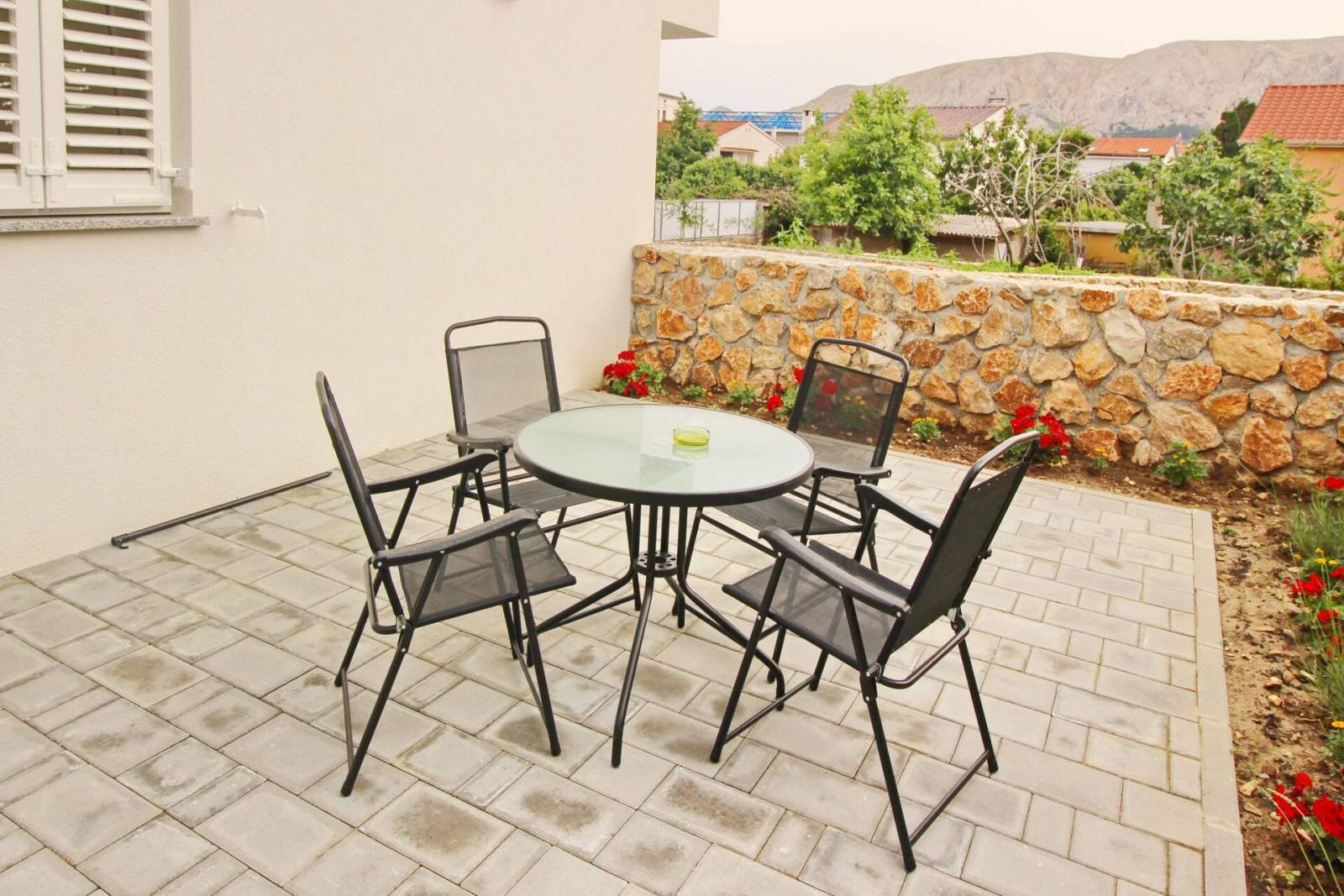 Apartment Vasilic – mit Terrasse, 300 m vom Strand entfernt