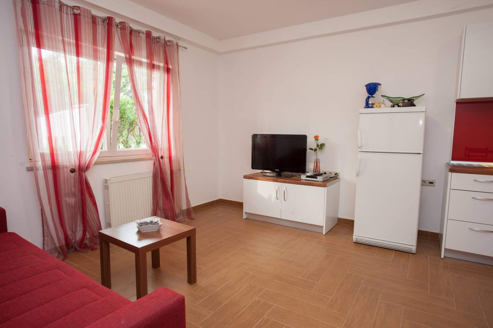 Apartment Dekanic D. – im Erdgeschoss, mit Terrasse