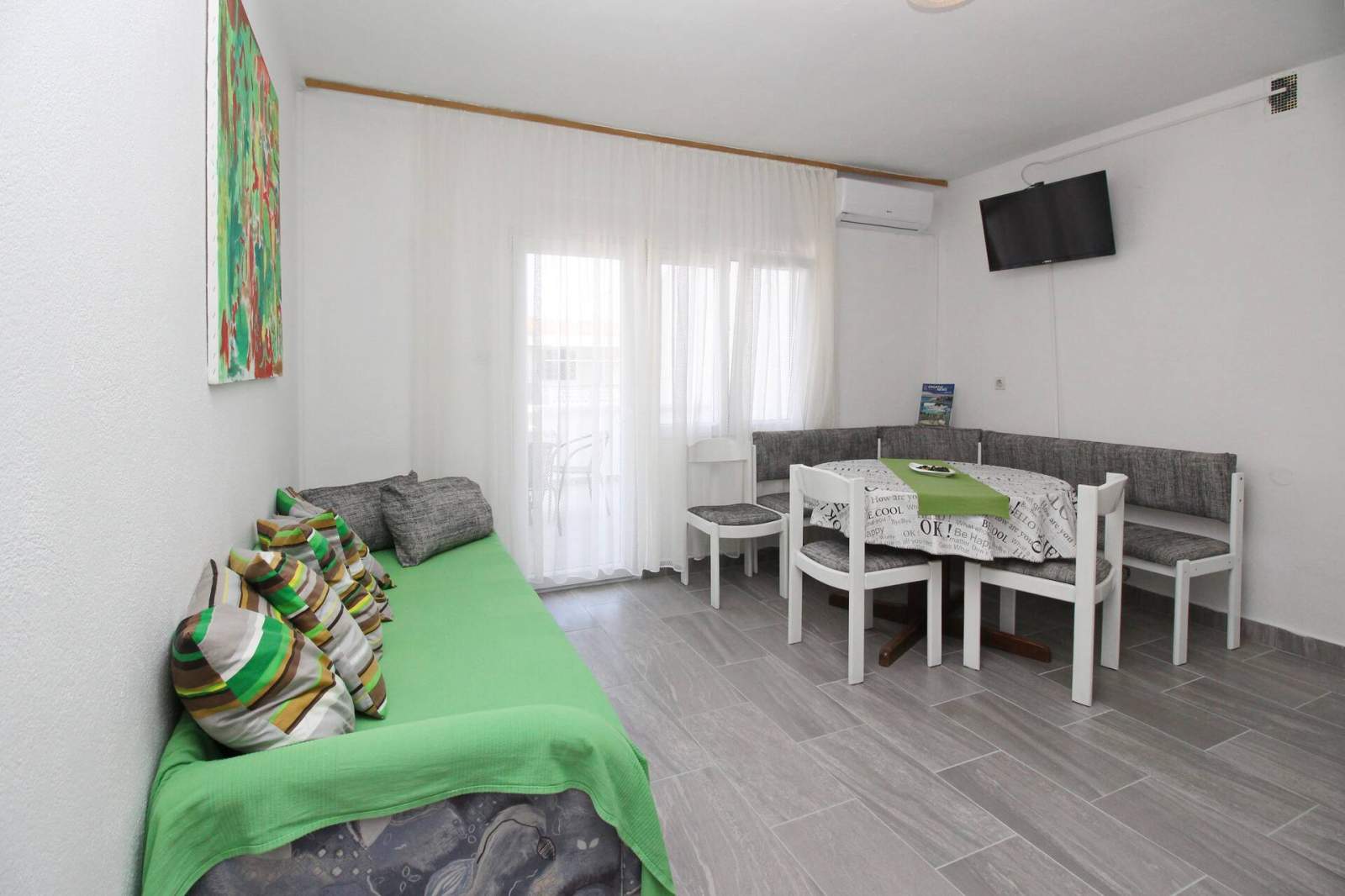 Apartment Fantov Nr.3 – mit großem Balkon, 250 m vom Strand