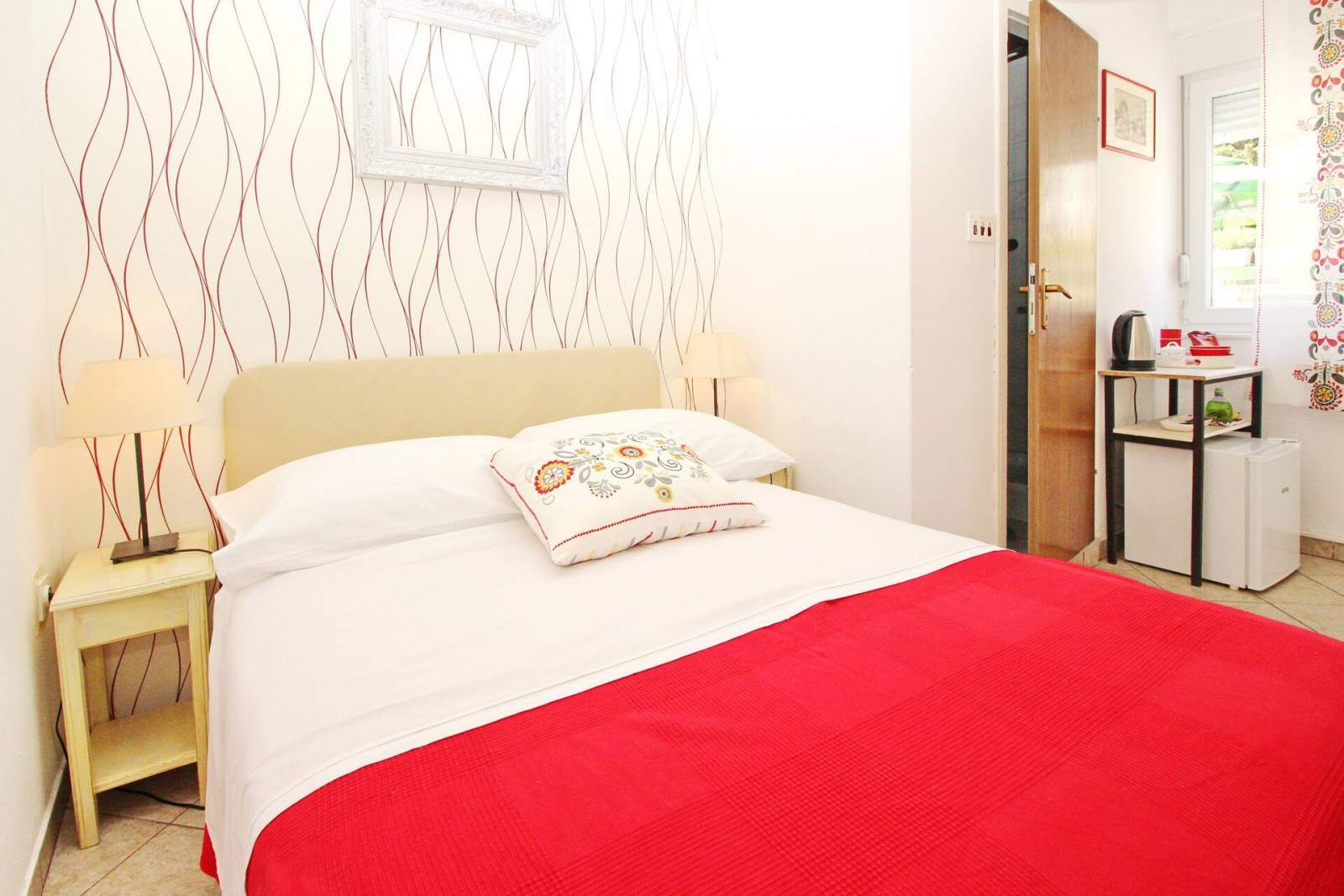 Room Fantov - 250 m from the Beach