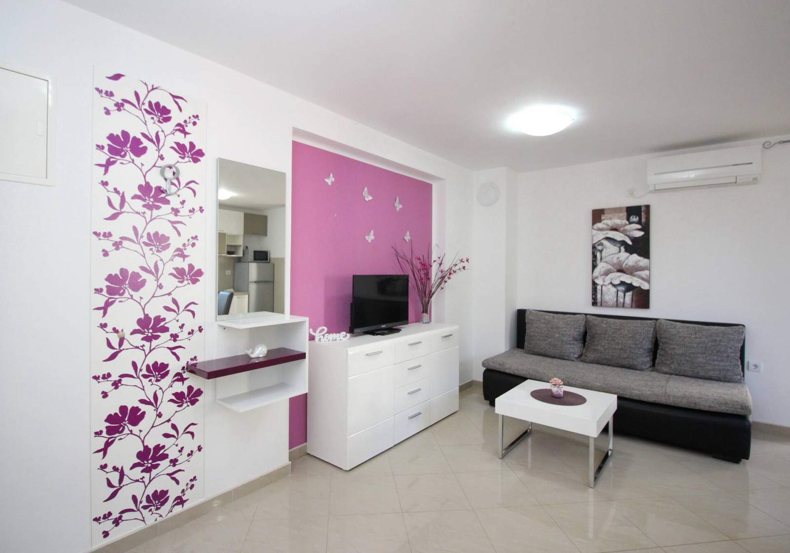 Apartment Gorica 1 No.4 - with Pool, 200 m from the Beach